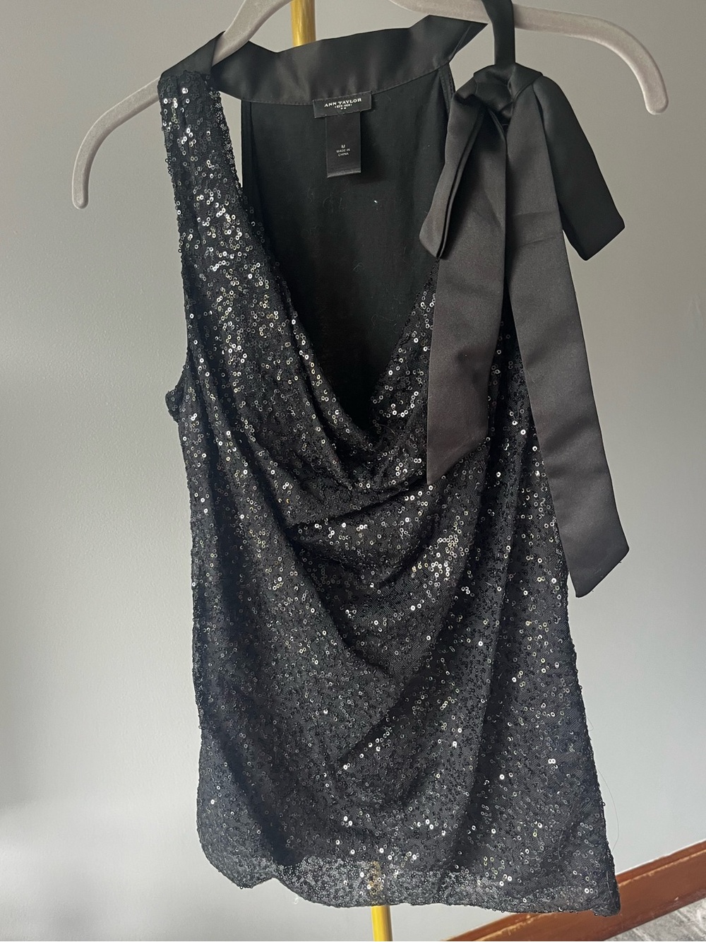Ann Taylor Black Sequin Tie-Shoulder Cocktail shirt